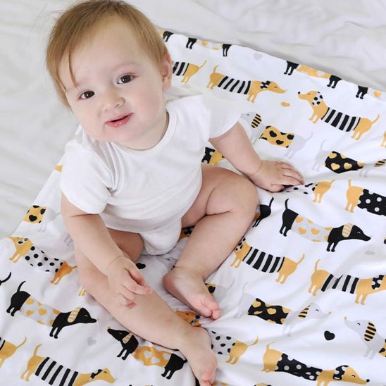 Couverture bébé_ enfant souri