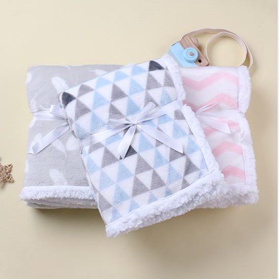 Couverture bébé_ couleurs différentes